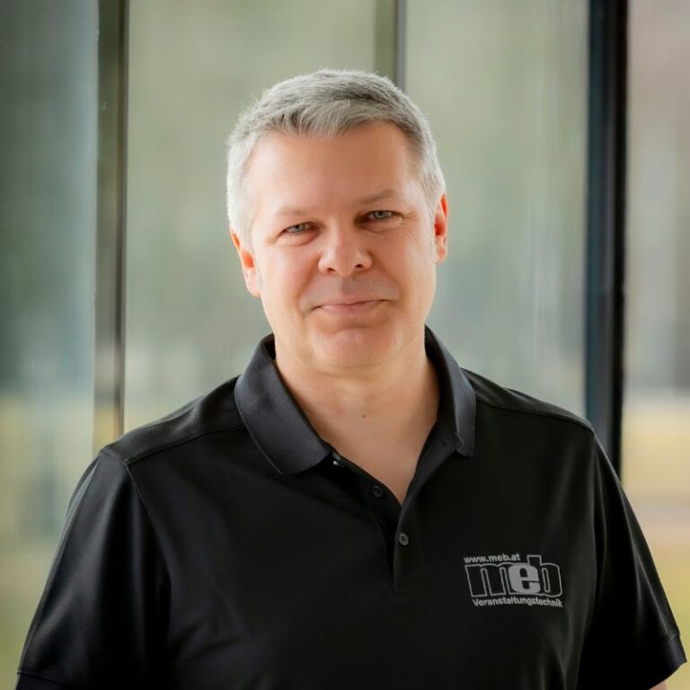 Martin Lang, Geschäftsführer bei MEB Veranstaltungstechnik – Spezialist für Video-, Netzwerk- & Lichttechnik